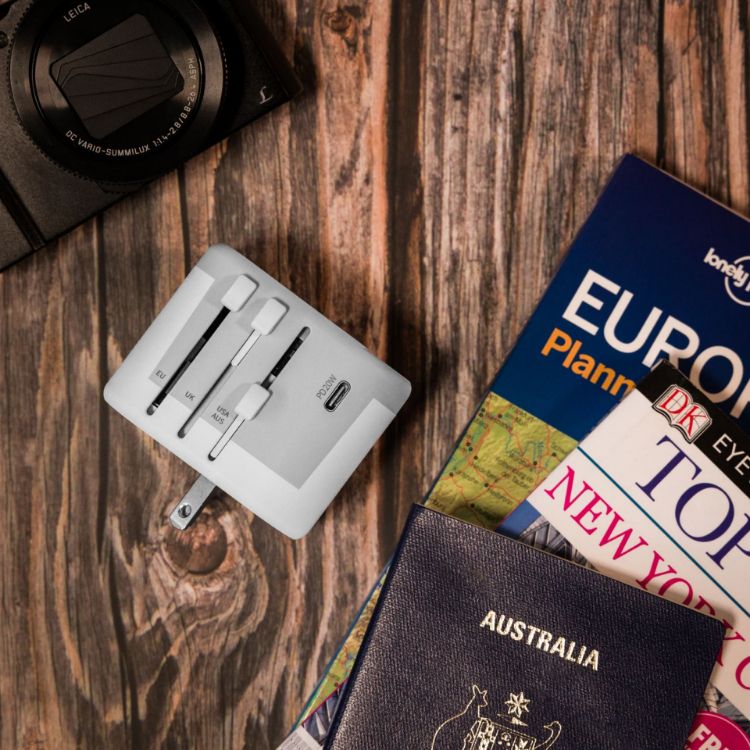 Picture of Travel Adaptor