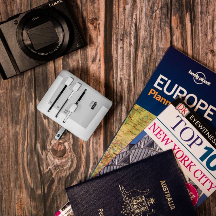 Picture of Travel Adaptor
